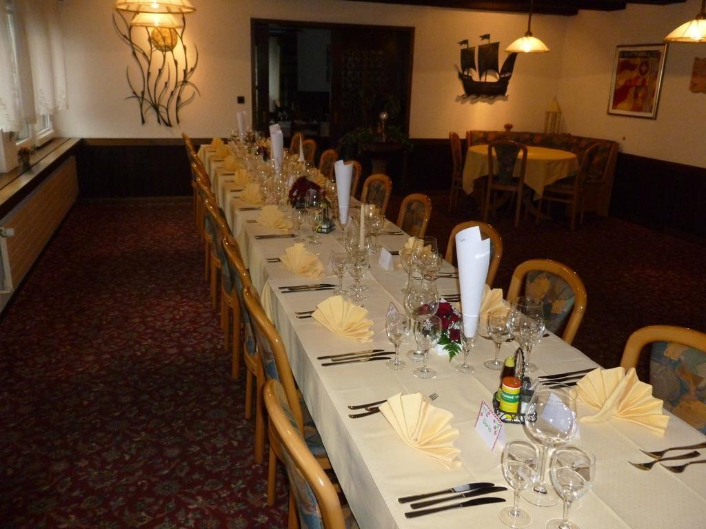 Hotel Restaurant Schiff Mohlin Exterior photo